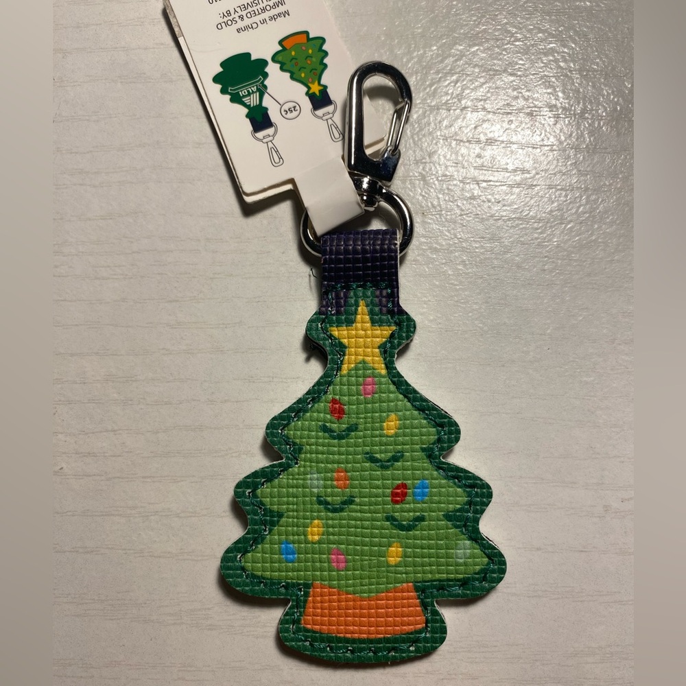 Aldi Christmas Tree Keychain Quarter Keeper